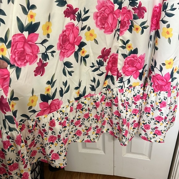 Ladies Women’s Floral Dress - Picture 3 of 6